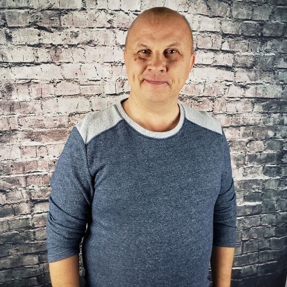 Tommy Bahama Crew Neck Fleece Sweater, Medium - Picture 6 of 6